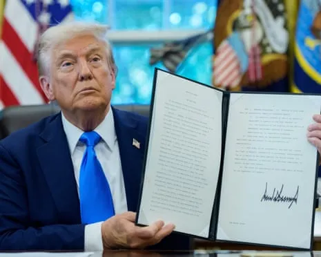 President Trump Signs Executive Order Imposing Yearly $100,000 Fee on Work Visa Applications